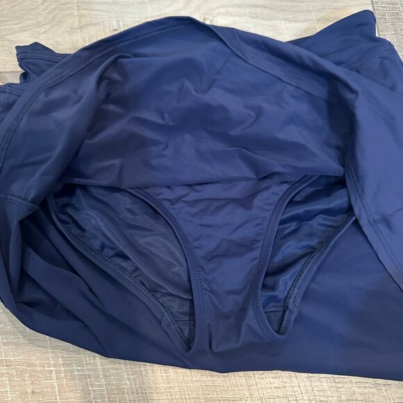 LANDS END WOMENS NAVY BLUE SWIM SKIRT SIZE 8 - Picture 6 of 7